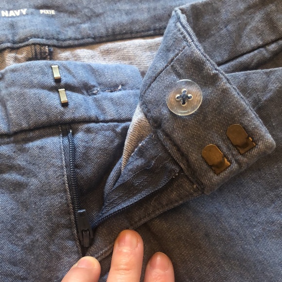 Old Navy Pixie Pants - Picture 6 of 6